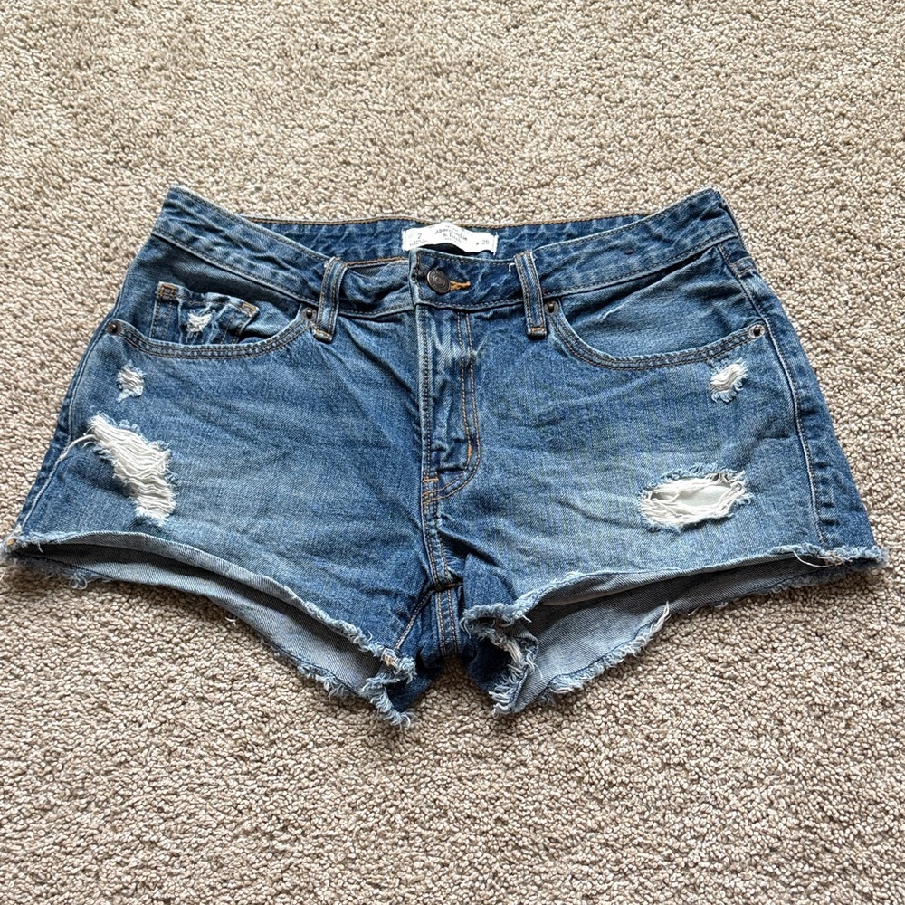 Abercrombie & Fitch Women’s Size 26 Low Rise Ripped Cut Off Jean Shorts